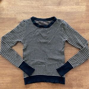 Vintage Long-Sleeved Knit Sweater - Size small to large